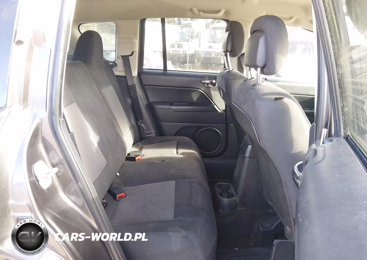 2014 Jeep Compass Sport VIN:1C4NJCBAXED832388 - 8