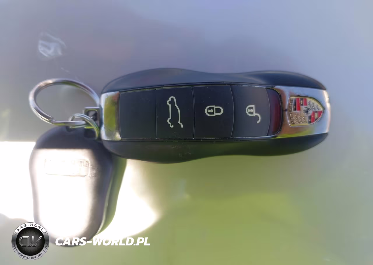 2018 Porsche Macan S VIN:WP1AB2A56JLB40556 - 11