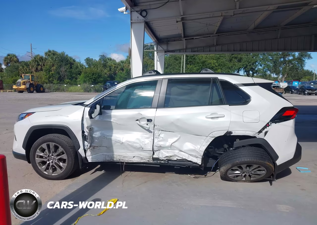 2025 Toyota Rav4 Xle Premium VIN:2T3C1RFV2SW406698 - 15