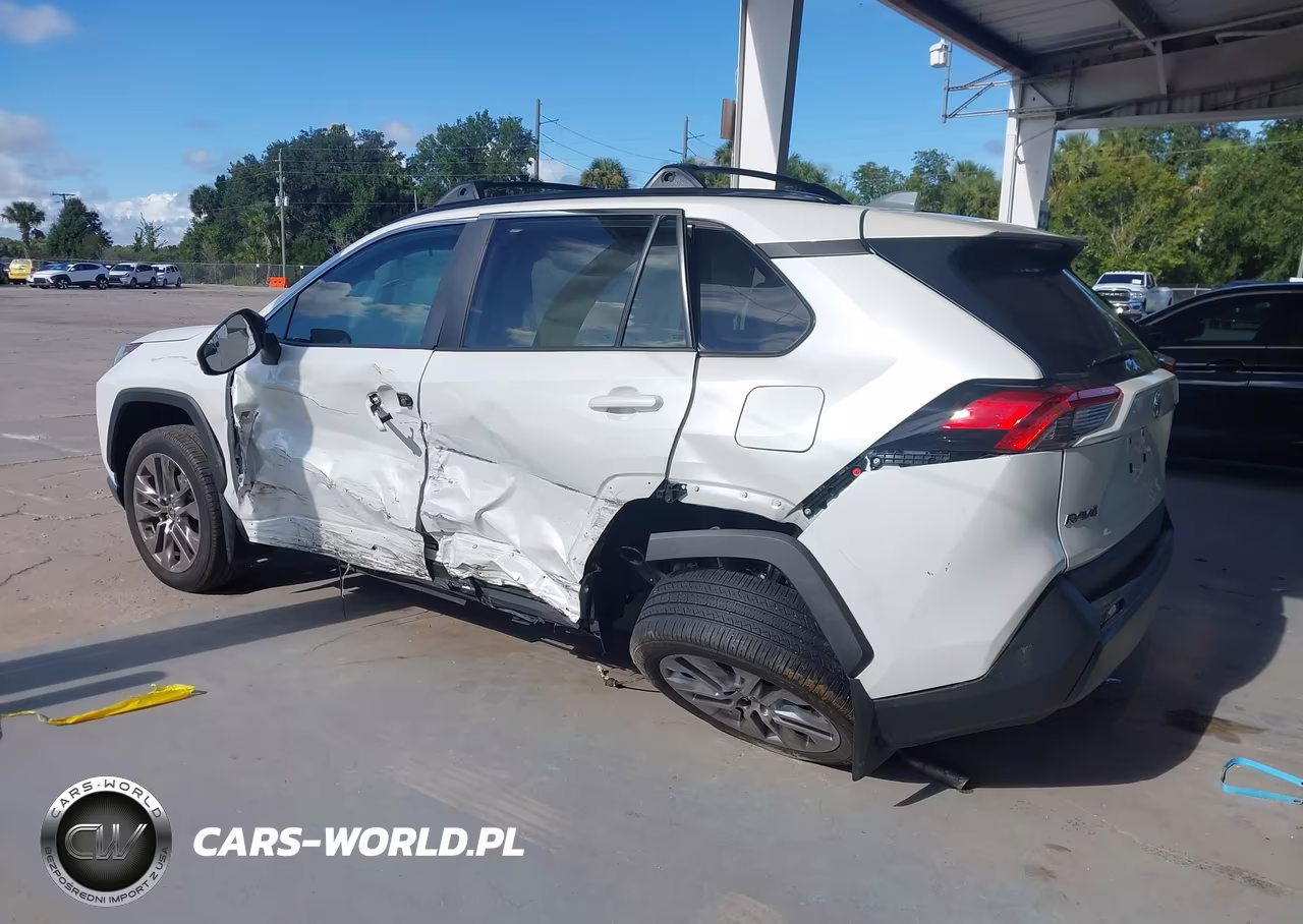 2025 Toyota Rav4 Xle Premium VIN:2T3C1RFV2SW406698 - 3