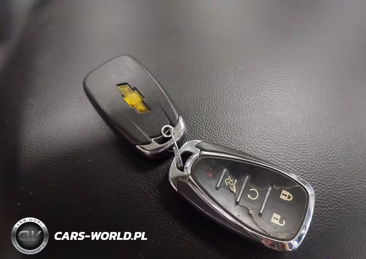2018 Chevrolet Traverse Premier VIN:1GNEVJKW3JJ127794 - 11