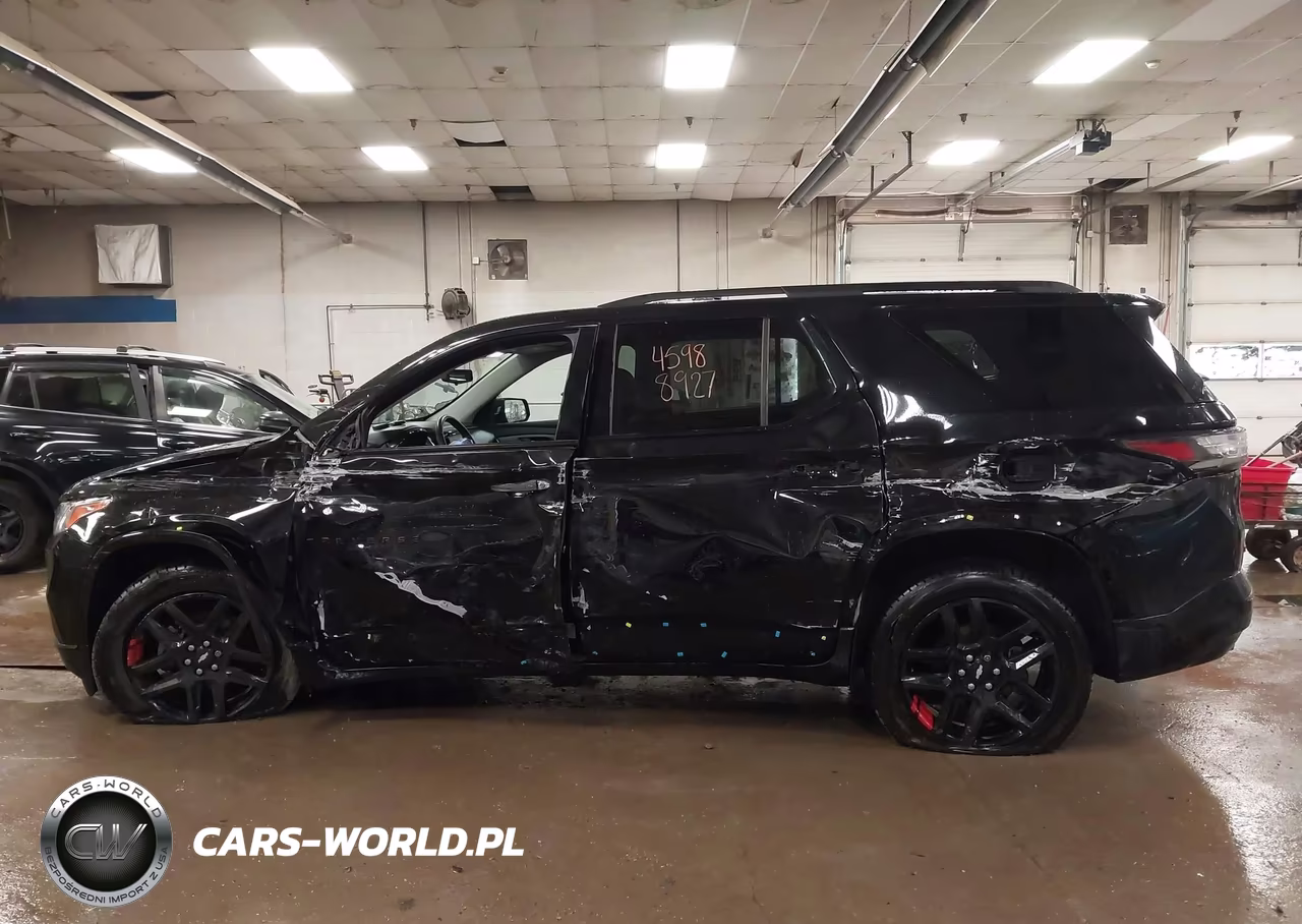 2018 Chevrolet Traverse Premier VIN:1GNEVJKW3JJ127794 - 15