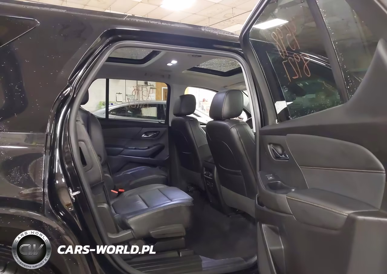 2018 Chevrolet Traverse Premier VIN:1GNEVJKW3JJ127794 - 8