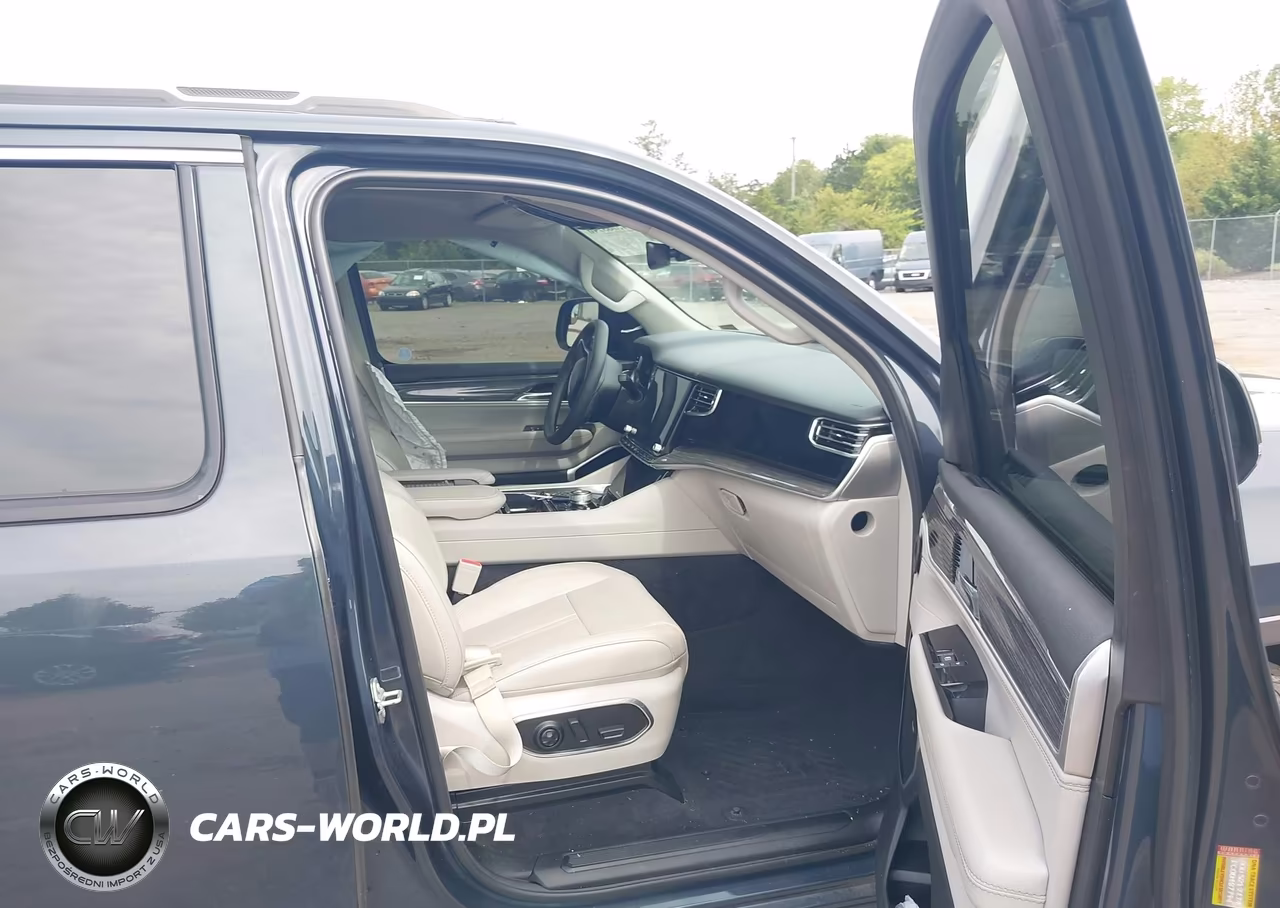 2022 Jeep Wagoneer Series Iii 4X4 VIN:1C4SJVDTXNS228705 - 5