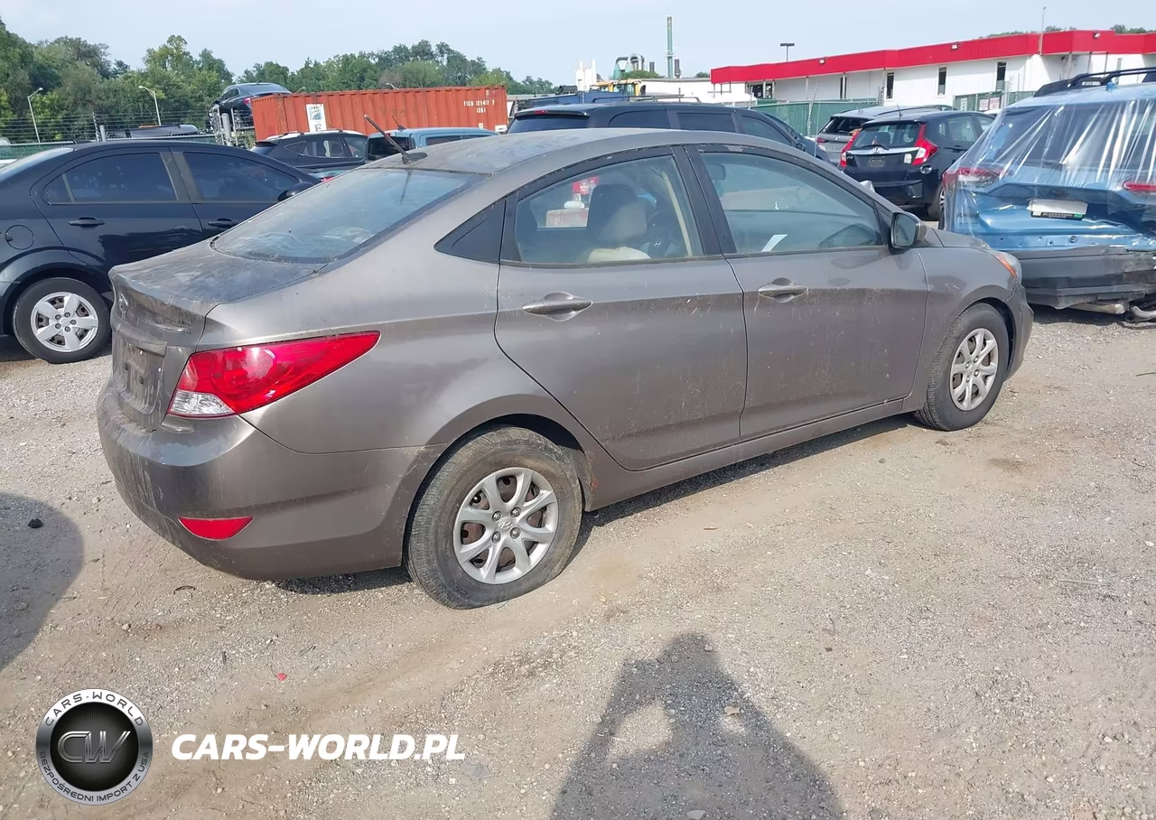 2013 Hyundai Accent Gls VIN:KMHCT4AEXDU490530 - 4