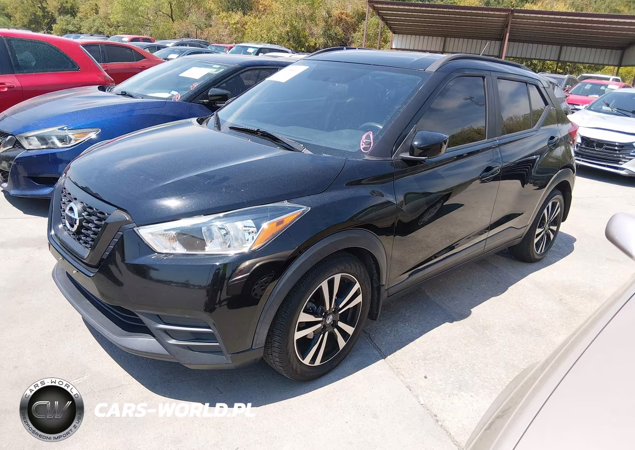 2018 Nissan Kicks Sv VIN:3N1CP5CU9JL536067 - 2