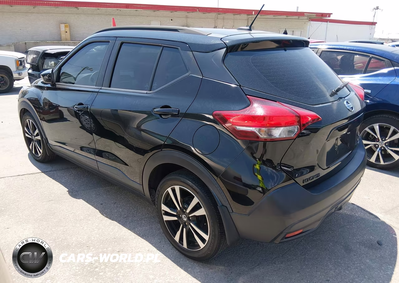 2018 Nissan Kicks Sv VIN:3N1CP5CU9JL536067 - 3