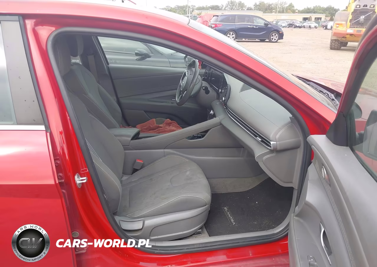 2022 Hyundai Elantra Sel VIN:KMHLN4AG4NU340832 - 5