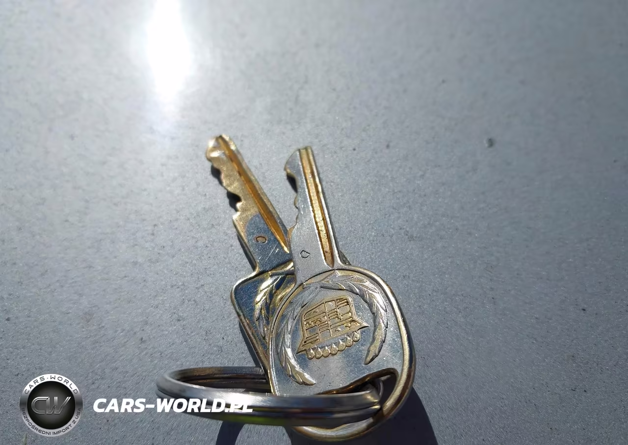 1987 Cadillac Deville VIN:1G6CD5185H4230837 - 11
