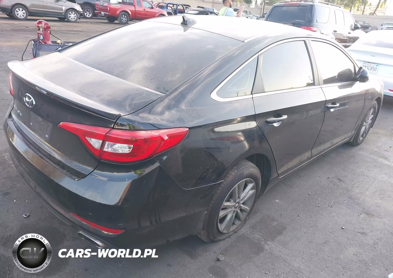 2015 Hyundai Sonata Se VIN:5NPE24AF7FH153304 - 4