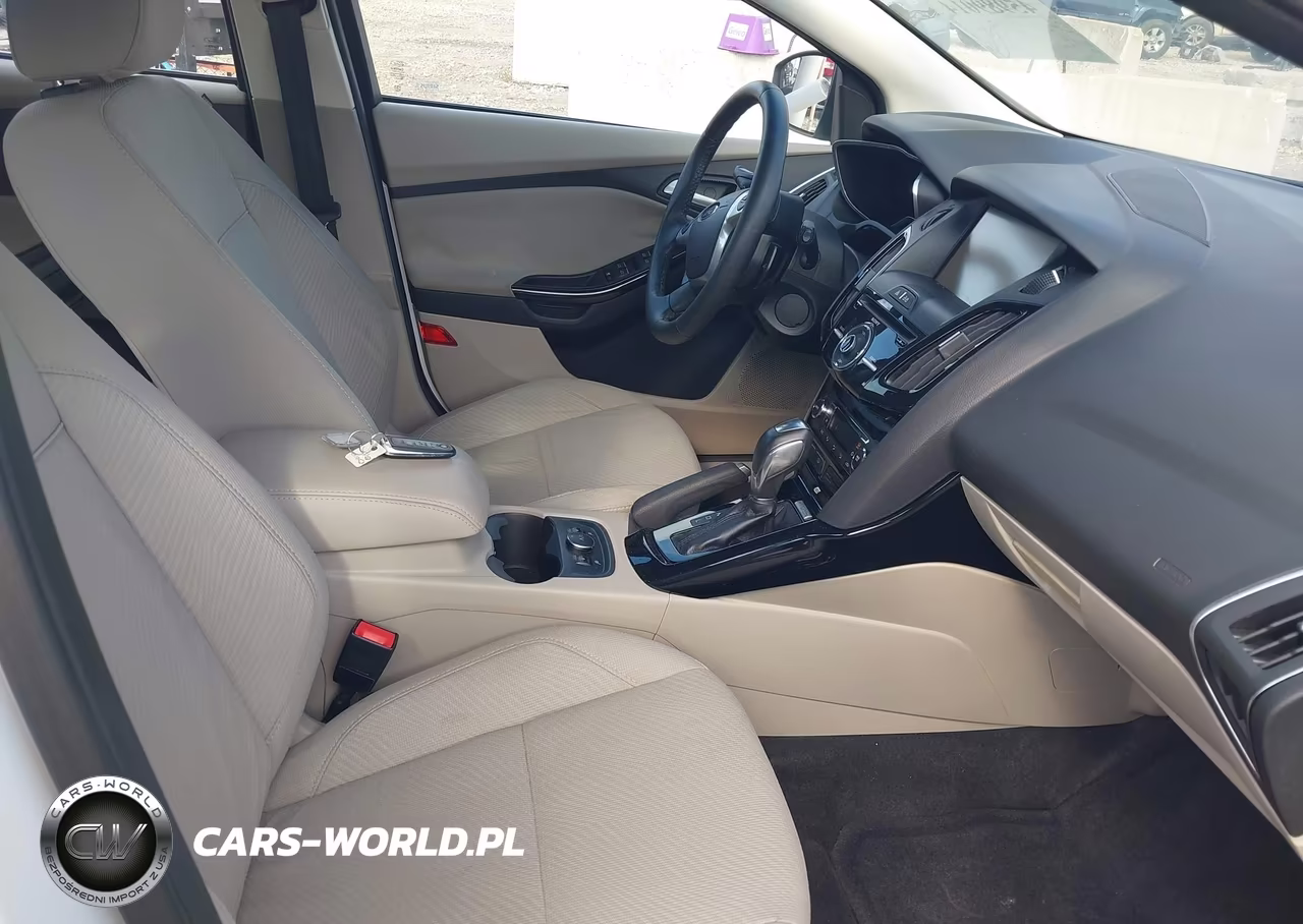 2014 Ford Focus Electric VIN:1FADP3R45EL223408 - 5