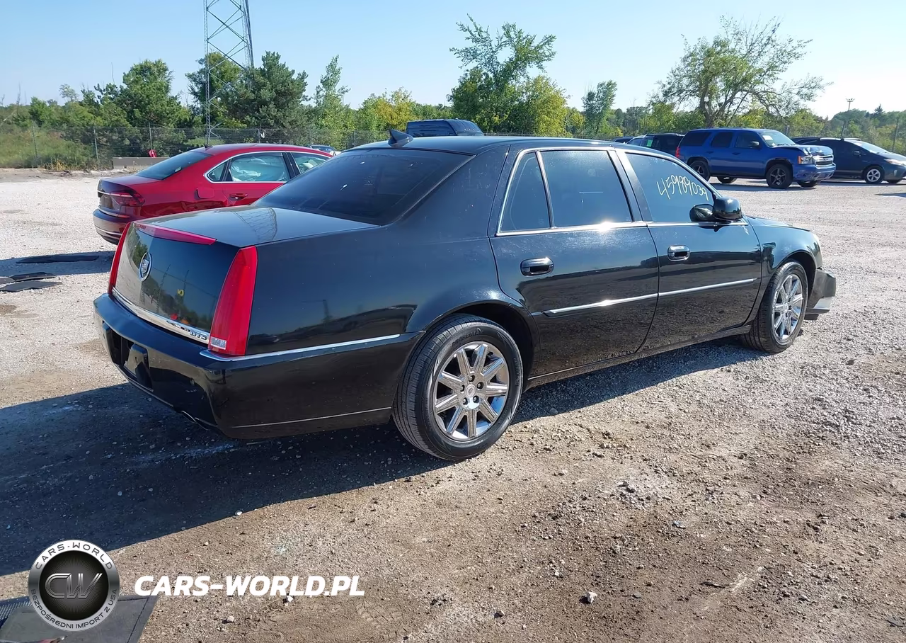 2011 Cadillac Dts Premium Collection VIN:1G6KH5E62BU113832 - 4