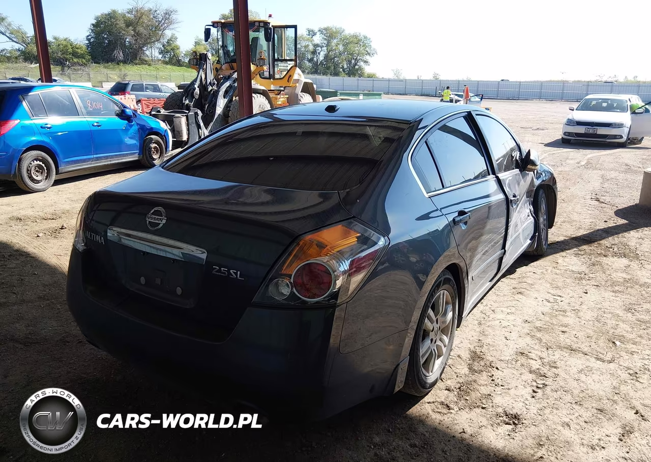 2011 Nissan Altima 2.5 S VIN:1N4AL2AP1BN451596 - 4