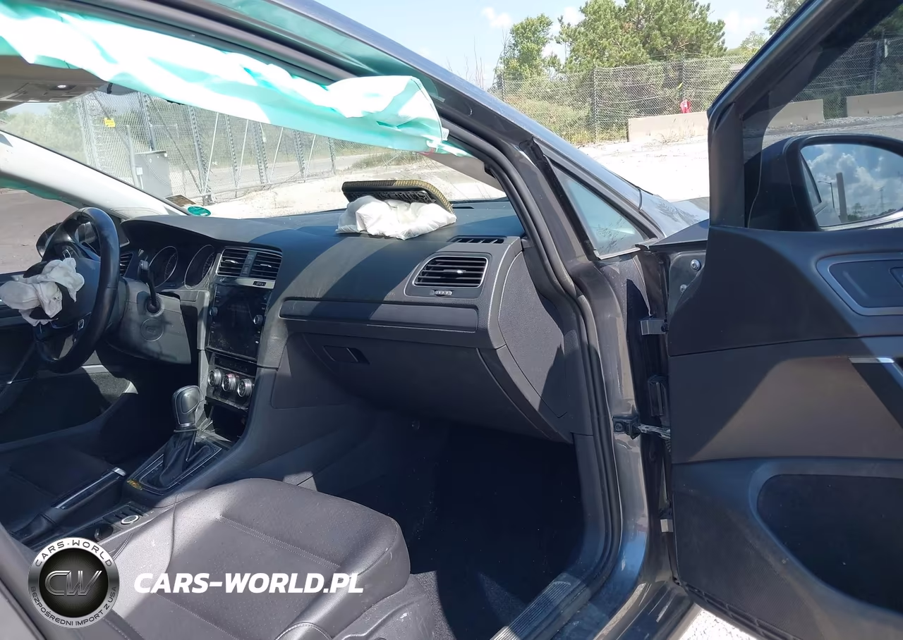 2018 Volkswagen Golf Sportwagen Tsi S-Tsi Se VIN:3VWD17AU9JM761761 - 5