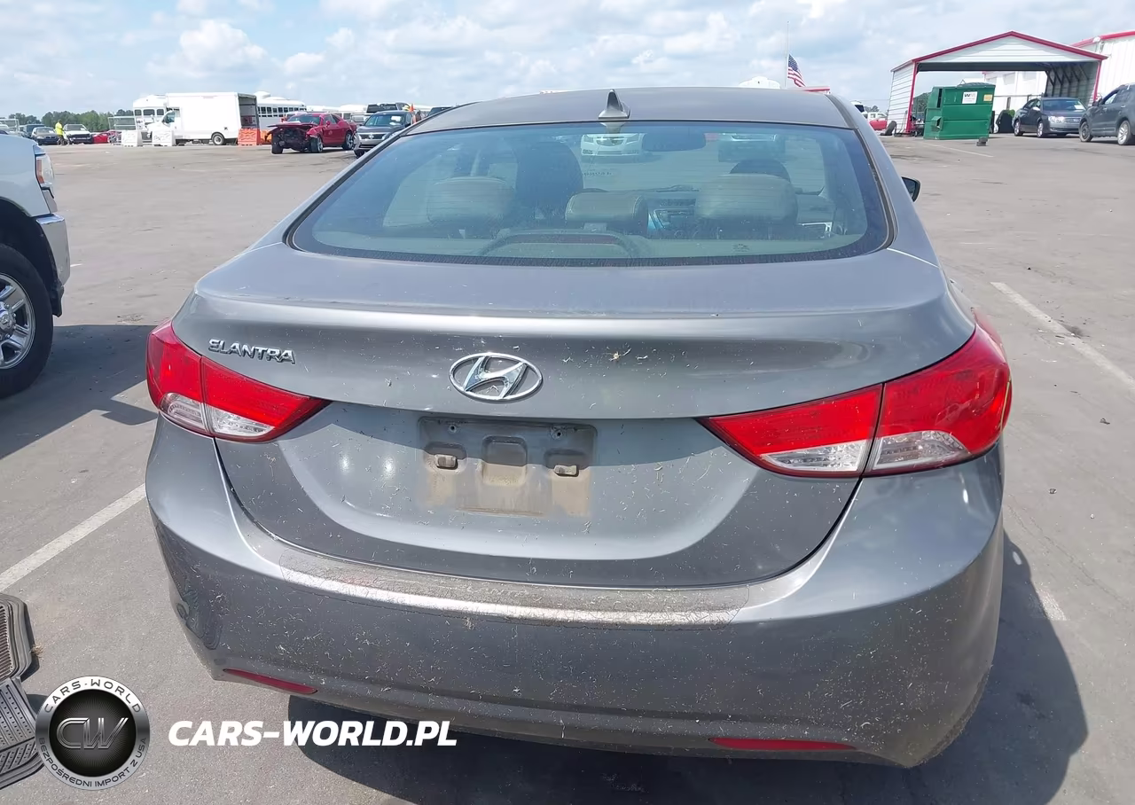 2013 Hyundai Elantra Gls VIN:5NPDH4AE3DH219099 - 17