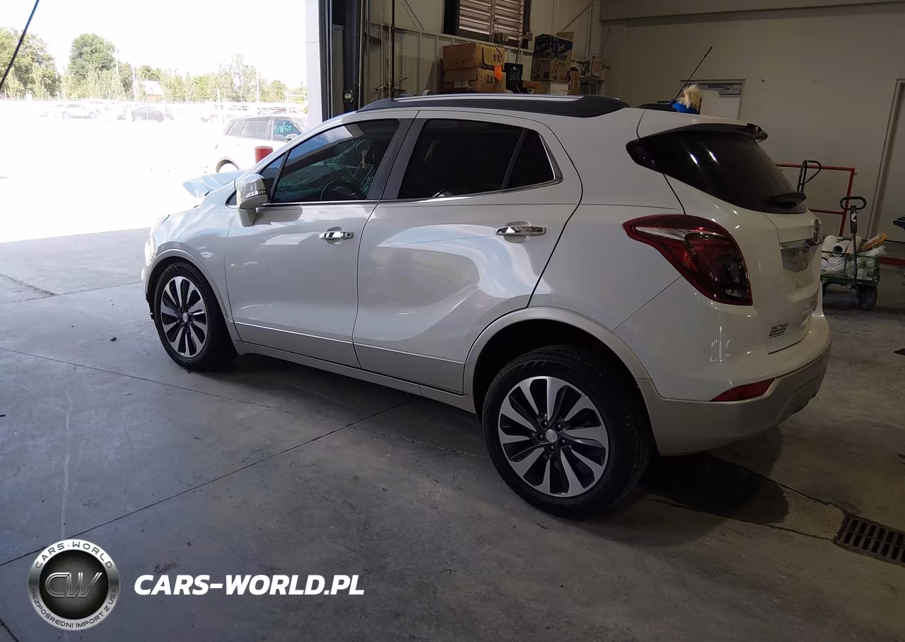 2018 Buick Encore Preferred Ii VIN:KL4CJBSB9JB660834 - 3