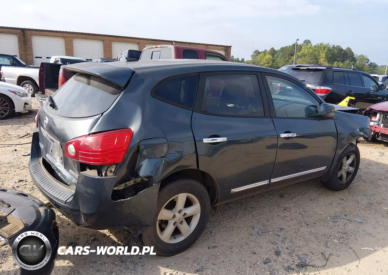 2013 Nissan Rogue S VIN:JN8AS5MT8DW541658 - 4