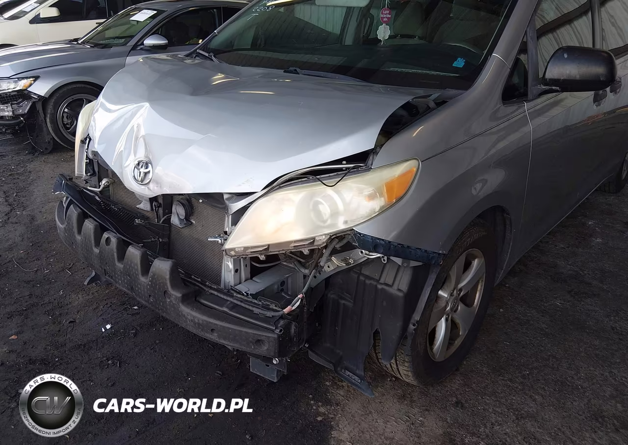 2016 Toyota Sienna L 7 Passenger VIN:5TDZK3DC6GS702208 - 6