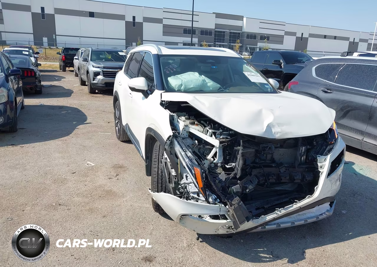 2023 Nissan Rogue Platinum Fwd