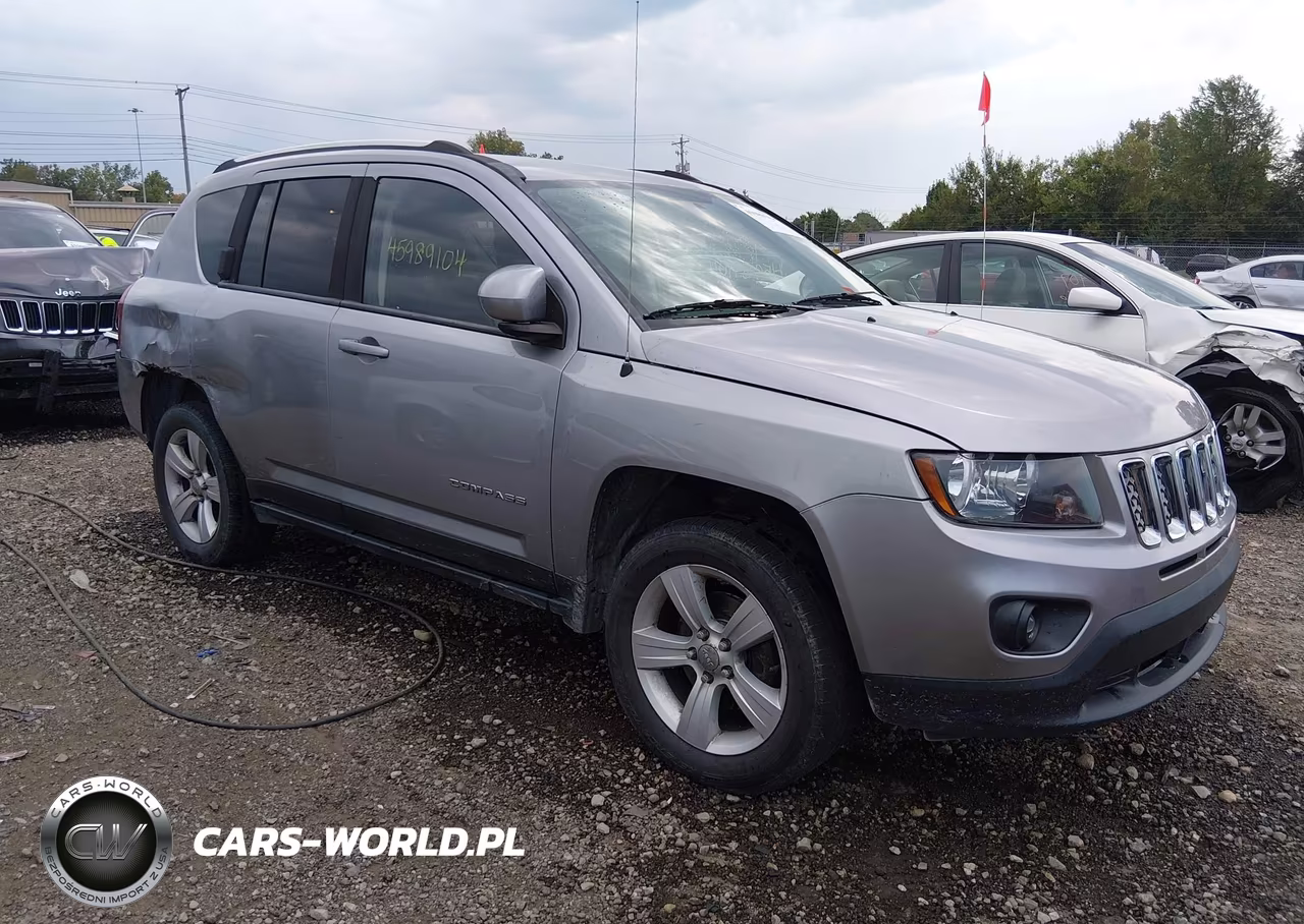 2015 Jeep Compass Latitude VIN:1C4NJDEB7FD143050 - 1