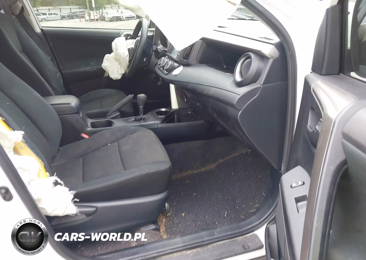 2018 Toyota Rav4 Le VIN:JTMZFREV4JJ188872 - 5