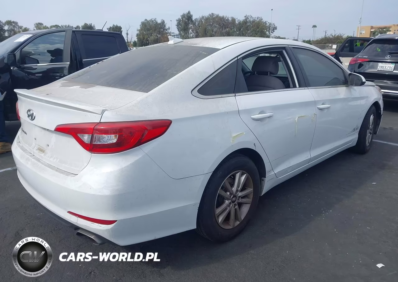 2015 Hyundai Sonata Se VIN:5NPE24AF7FH133599 - 4