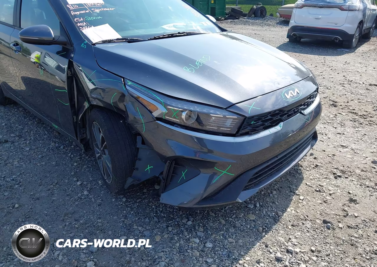 2023 Kia Forte Lxs VIN:3KPF24AD6PE675317 - 6