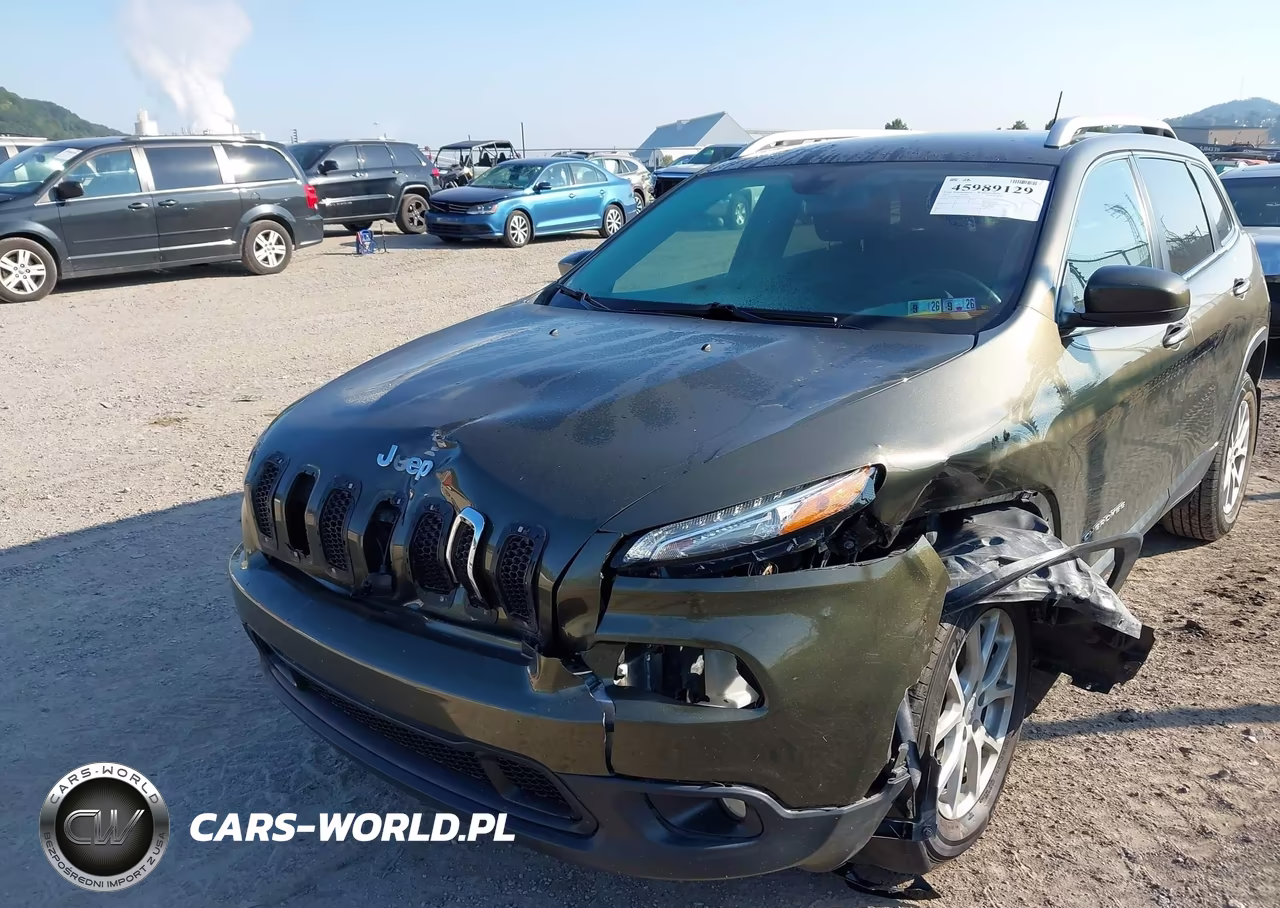 2015 Jeep Cherokee Latitude VIN:1C4PJMCS8FW692711 - 6