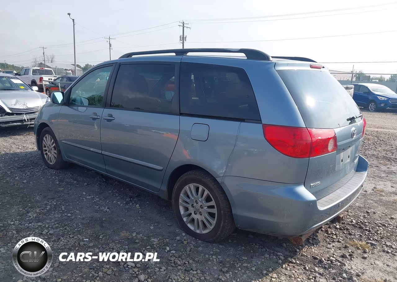 2010 Toyota Sienna Xle VIN:5TDYK4CCXAS322007 - 3