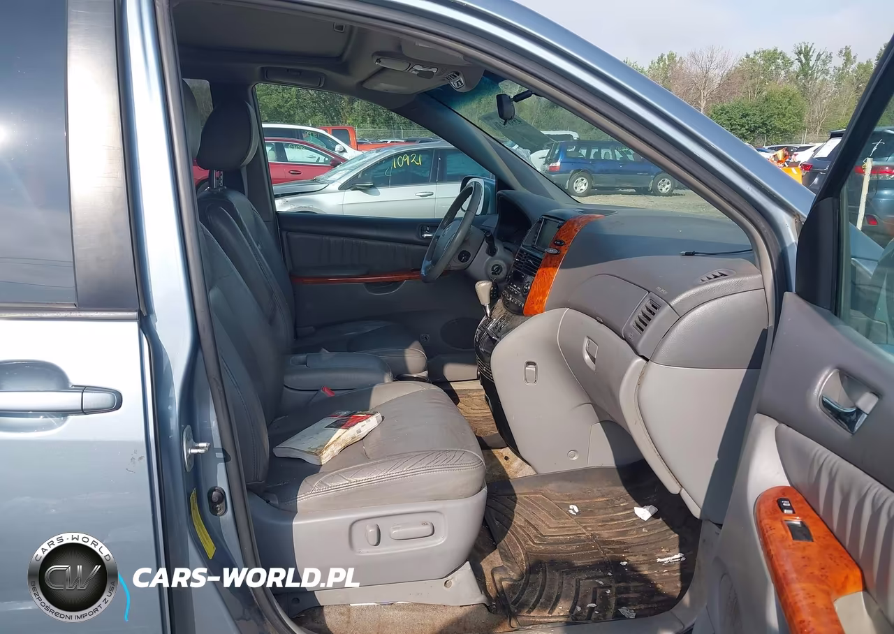 2010 Toyota Sienna Xle VIN:5TDYK4CCXAS322007 - 5