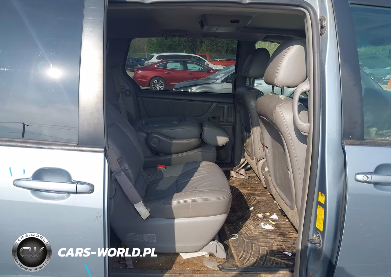 2010 Toyota Sienna Xle VIN:5TDYK4CCXAS322007 - 8