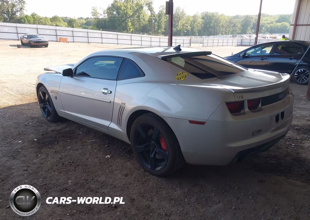 2010 Chevrolet Camaro 2Ss VIN:2G1FK1EJ1A9152512 - 3