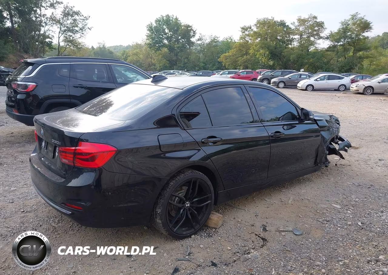 2017 BMW 330I xDrive VIN:WBA8D9C50HA003650 - 4