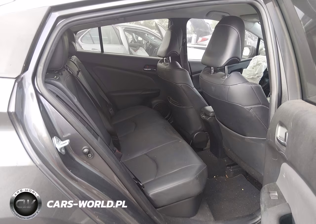 2021 Toyota Prius Prime Xle VIN:JTDKAMFP0M3169540 - 8