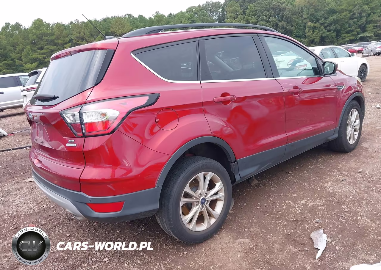 2017 Ford Escape Se VIN:1FMCU0GD8HUC65775 - 4