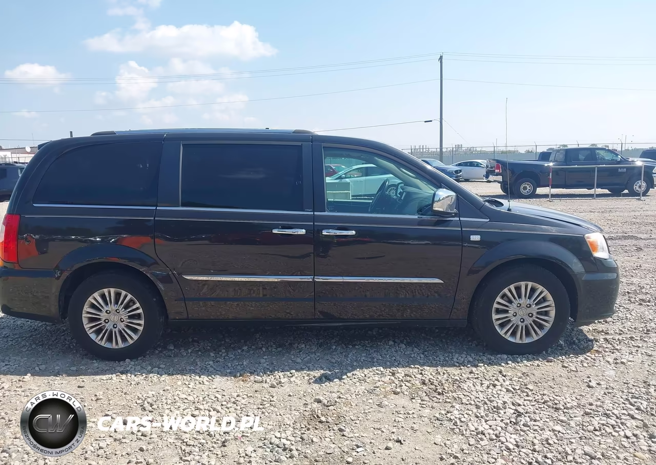 2014 Chrysler Town & Country Touring-L 30Th Anniversary VIN:2C4RC1CG3ER310847 - 13