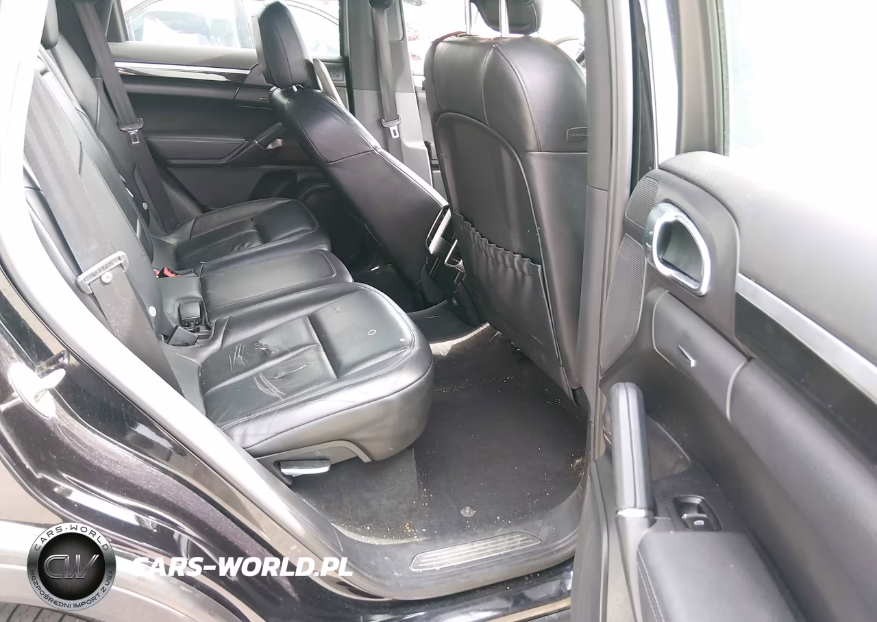 2012 Porsche Cayenne S VIN:WP1AB2A2XCLA41201 - 8