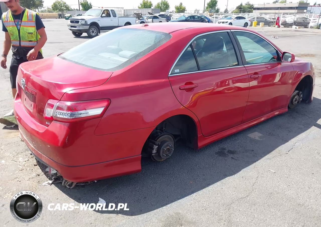 2010 Toyota Camry Se VIN:4T1BF3EK1AU511466 - 4