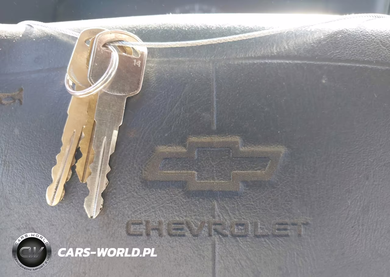 1995 Chevrolet Suburban K1500 VIN:1GNFK16K3SJ455867 - 11