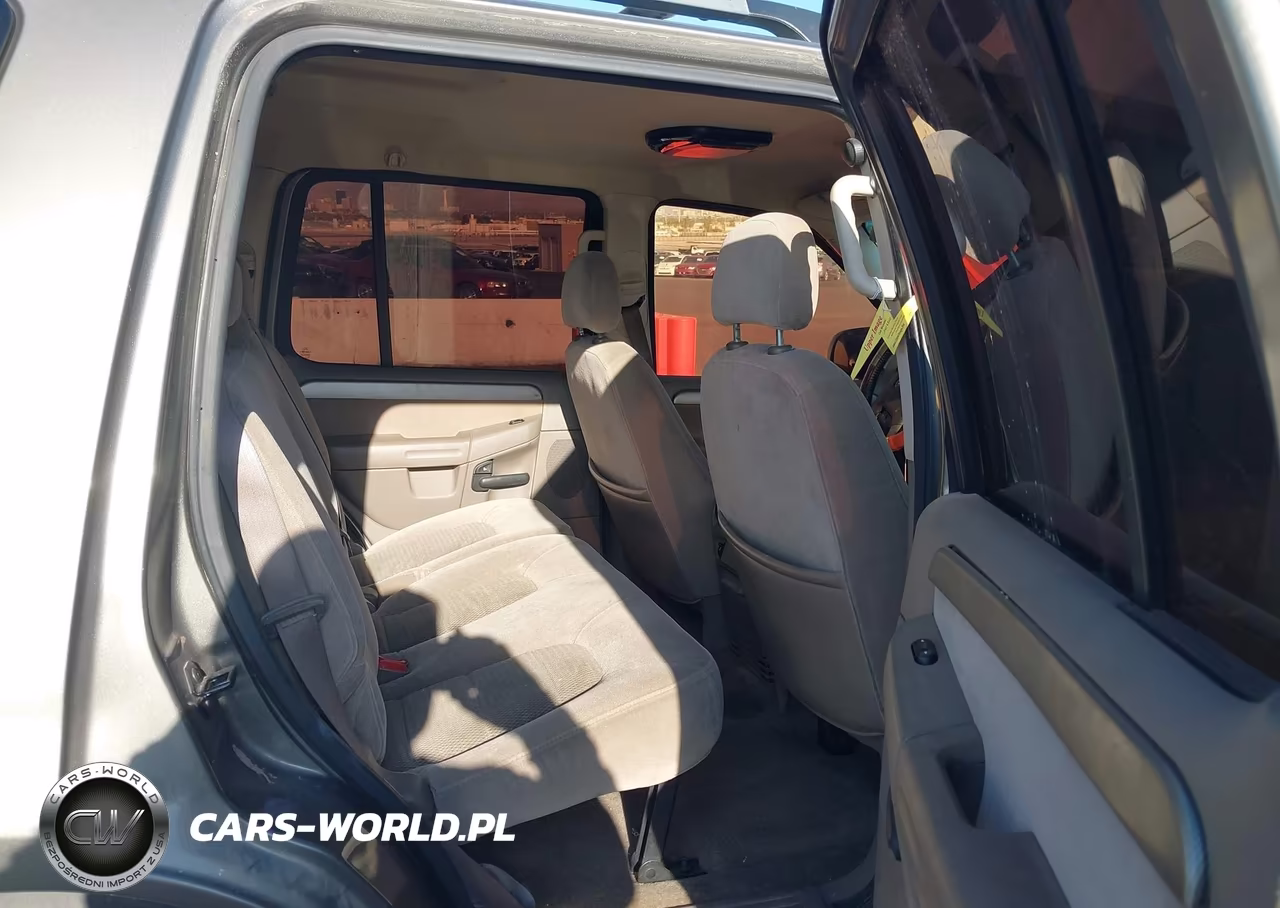 2004 Ford Explorer Xlt VIN:1FMZU63K74ZA07343 - 8