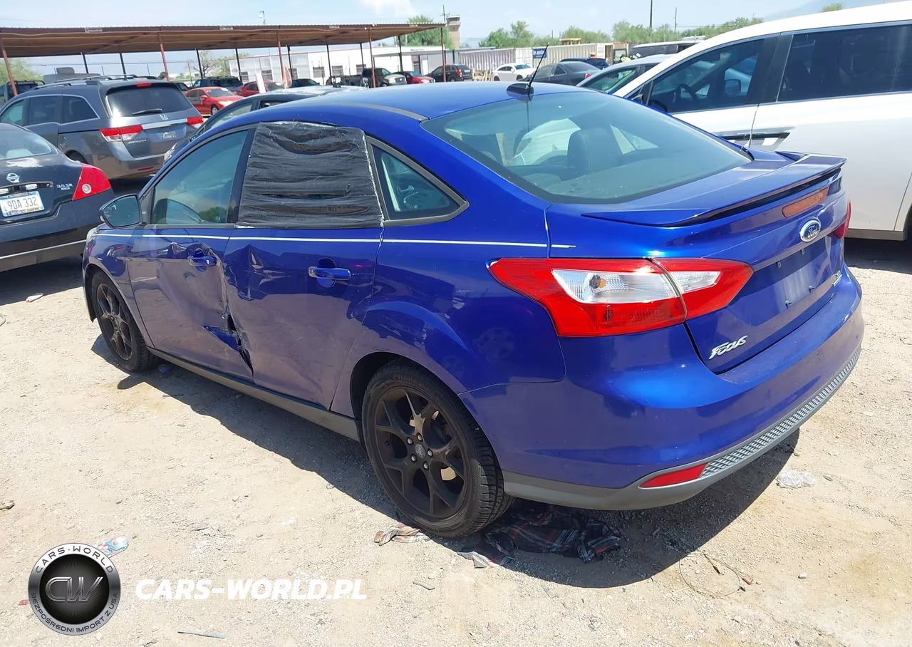 2013 Ford Focus Se VIN:1FADP3F25DL121608 - 3