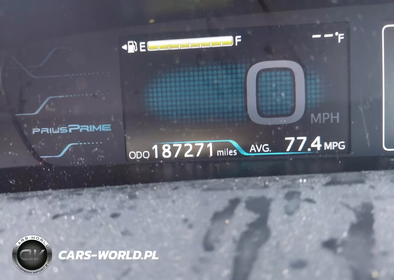 2017 Toyota Prius Prime Plus VIN:JTDKARFP0H3066766 - 16