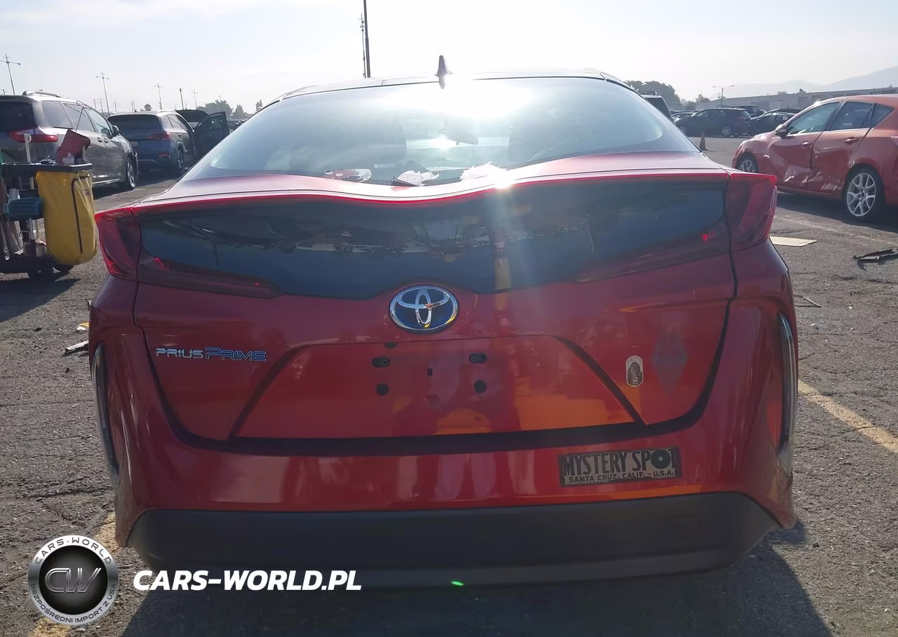 2017 Toyota Prius Prime Plus VIN:JTDKARFP0H3066766 - 17