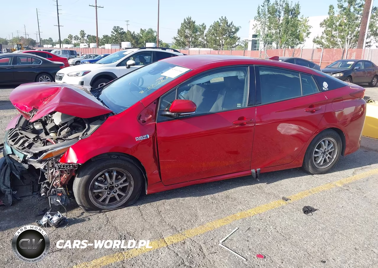 2017 Toyota Prius Prime Plus VIN:JTDKARFP0H3066766 - 2