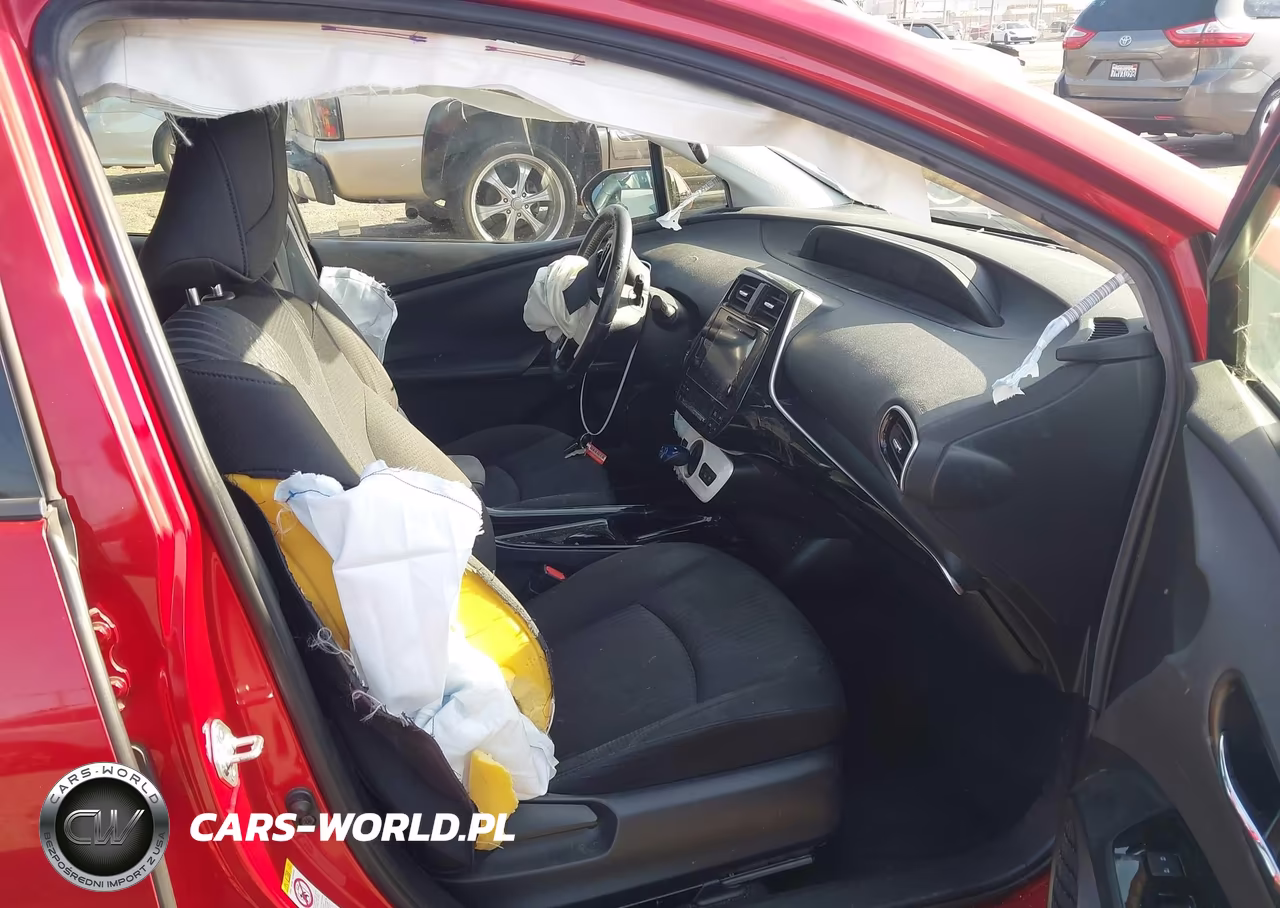 2017 Toyota Prius Prime Plus VIN:JTDKARFP0H3066766 - 5