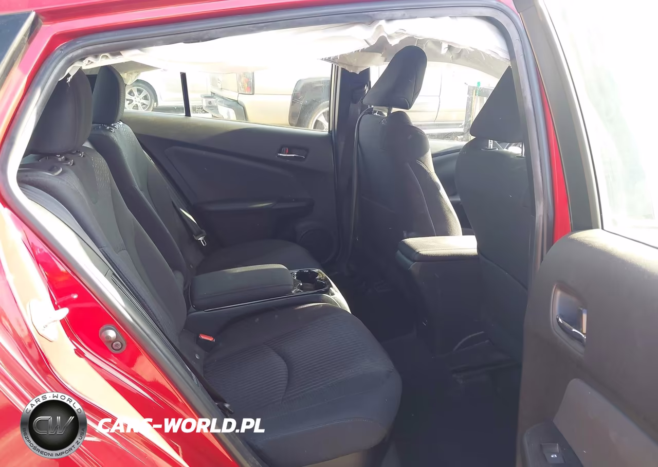 2017 Toyota Prius Prime Plus VIN:JTDKARFP0H3066766 - 8