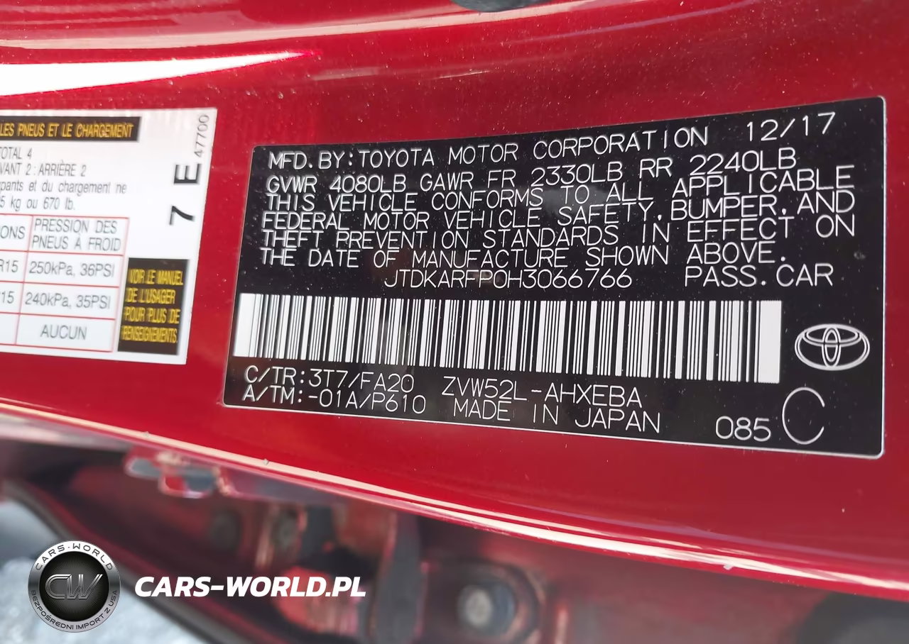 2017 Toyota Prius Prime Plus VIN:JTDKARFP0H3066766 - 9
