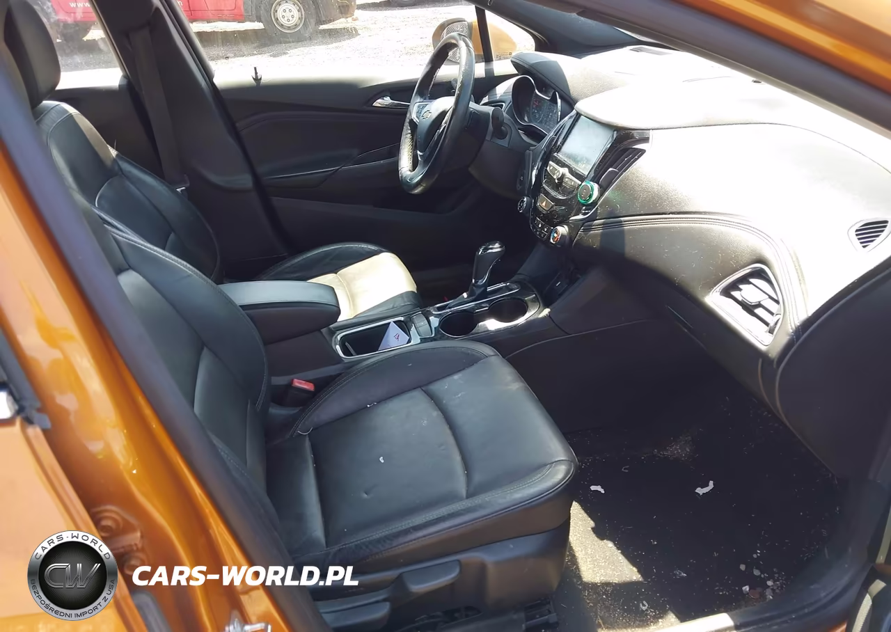 2017 Chevrolet Cruze Premier Auto VIN:3G1BF6SM3HS564863 - 5