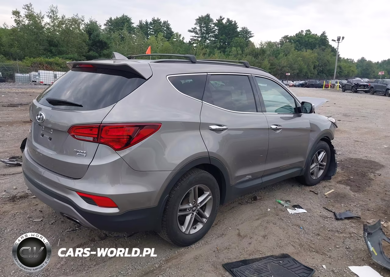 2018 Hyundai Santa Fe Sport 2.4L VIN:5NMZUDLB1JH073606 - 4