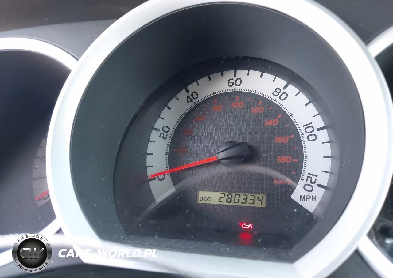 2014 Toyota Tacoma Base V6 VIN:3TMLU4EN9EM161898 - 15